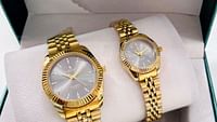 Galaxy Beautiful couple watches Fashion stainless steel chain watches Set of two gold.