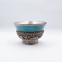 وعاء من الفضة والعنبر - صنع في نيبال
