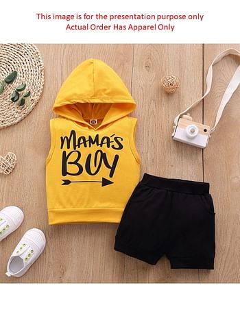 Mama's Boy Yellow Hoodie Black Pants بدلة صيفية ملابس أطفال حديثي الولادة مطبوعة بأكمام قصيرة فستان هدية عيد ميلاد من 7 إلى 12 شهرًا