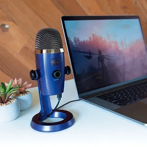 Blue Yeti Nano Multi-Pattern USB Condenser Microphone (988-000089) Vivid Blue