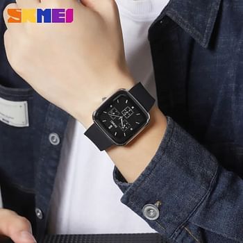 Skmei Men Watch Fashion Waterproof Silicone Strap Men Quartz Watch 1902 / Black