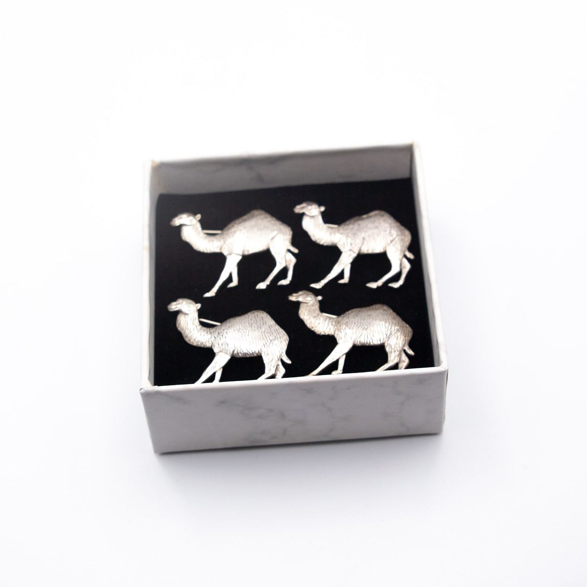 Exquisite 925 Silver Camel Design Brooch 4.8 grams - 4 Pieces