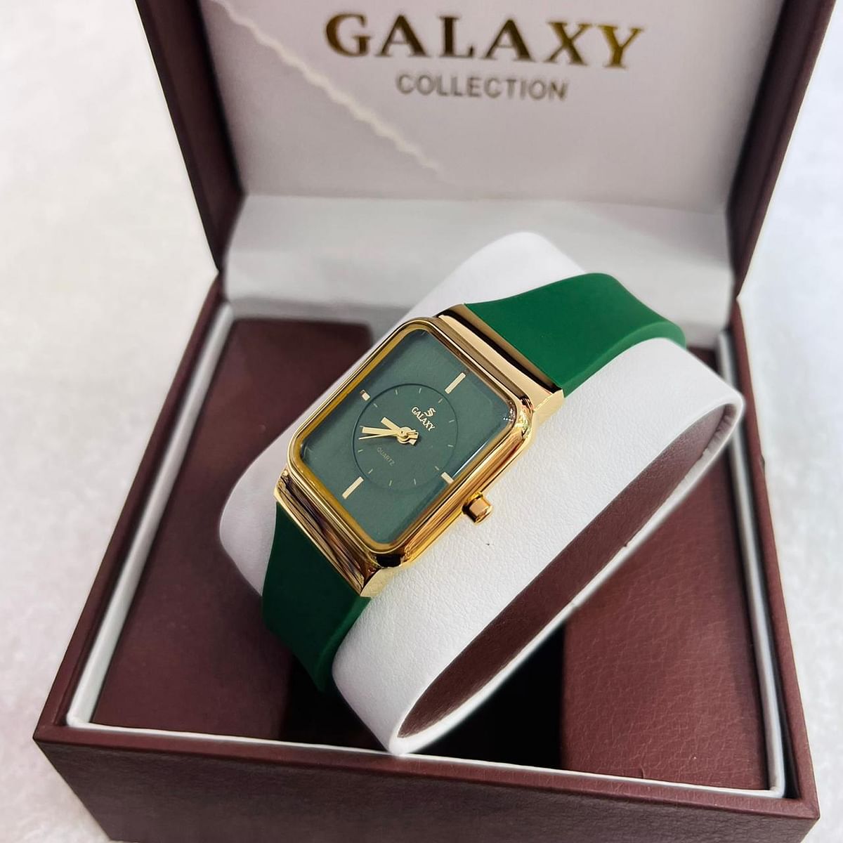 Galaxy Women's Silicone Quartz Watches  Waterproof.