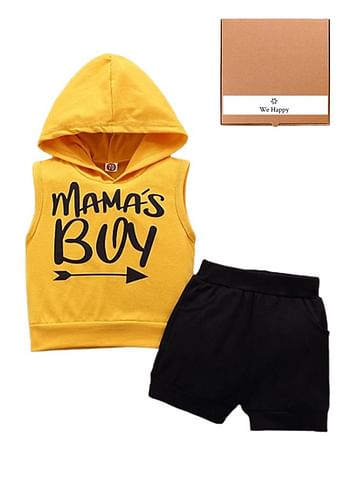 Mama's Boy Yellow Hoodie Black Pants بدلة صيفية ملابس أطفال حديثي الولادة مطبوعة بأكمام قصيرة فستان هدية عيد ميلاد من 7 إلى 12 شهرًا