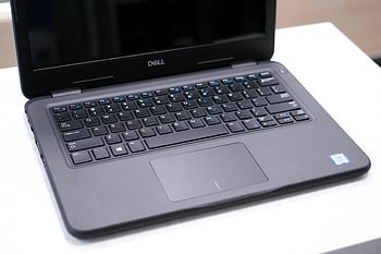 DELL Latitude 3310 Laptop With 13.3 Inch 8th Generation Display Intel Core i5 Processor Intel HD Graphics English/Arabic 256GB SSD - 8GB RAM - Black