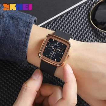 SKMEI Men Watch Fashion Waterproof Silicone Strap Men Quartz Watch 1902 Black / Bronze