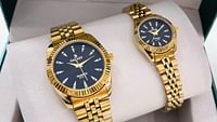 Galaxy Beautiful couple watches Fashion stainless steel chain watches Set of two GOLDEN