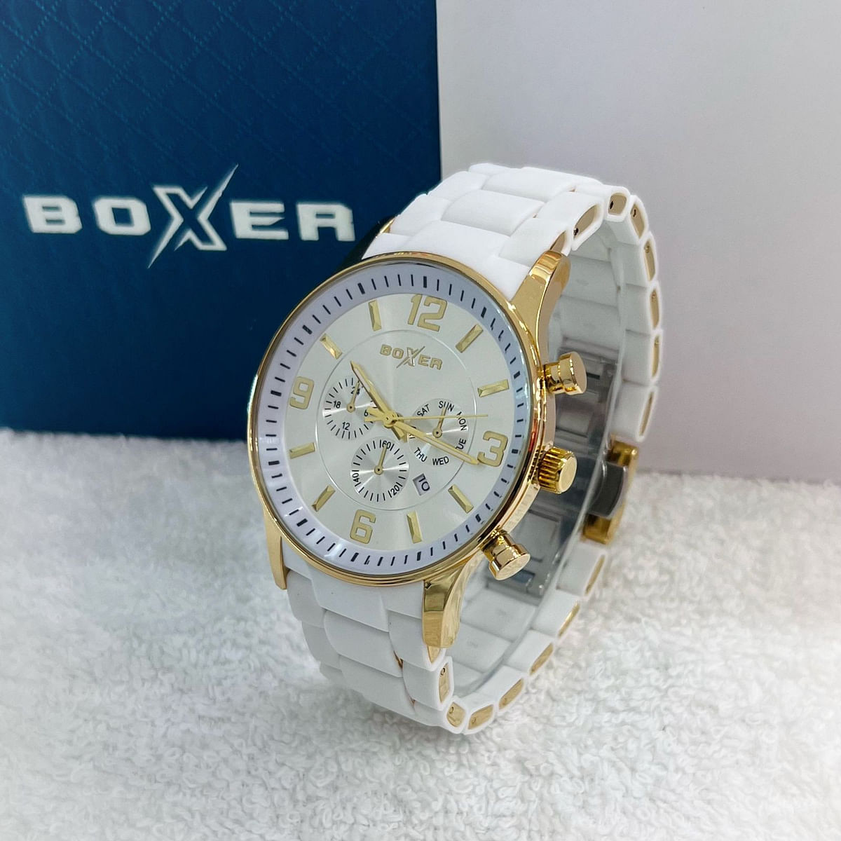 Boxer 070 Men's Stainless Steel Analog Watch / White