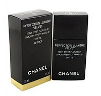 CHANEL Light Perfection Velvet Spf 15 Face Foundation - 40 Beige, 30 ml