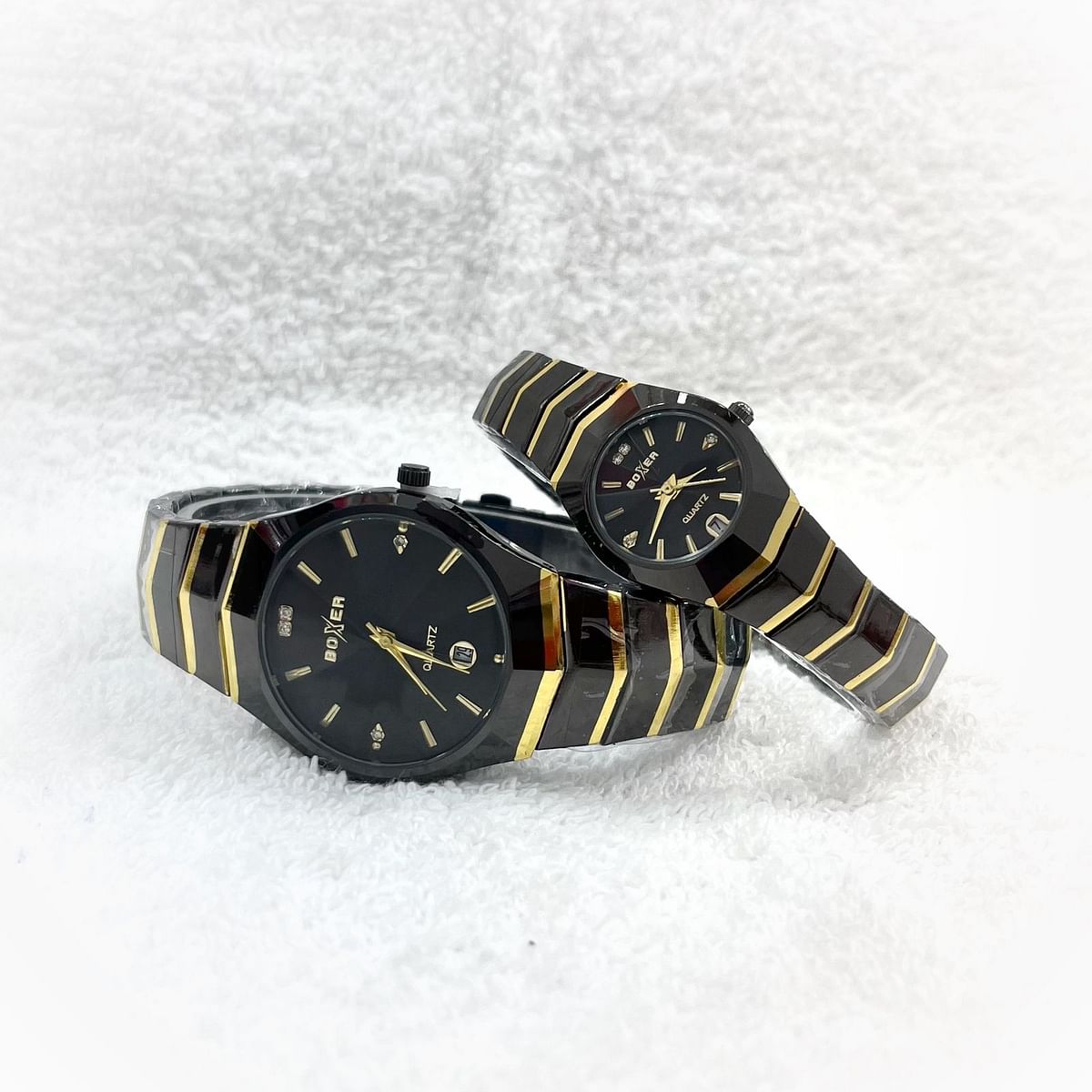 Boxer Waterproof Quartz Analog Couple Watch Set .