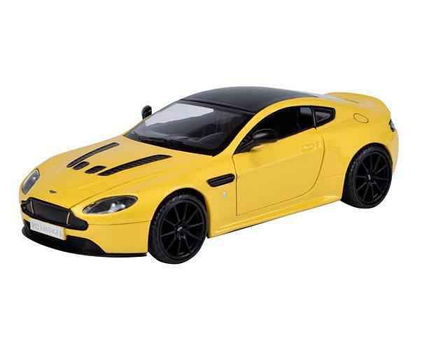 MotorMax Aston Martin V12 Vantage S Die Cast Model 79322, Yellow