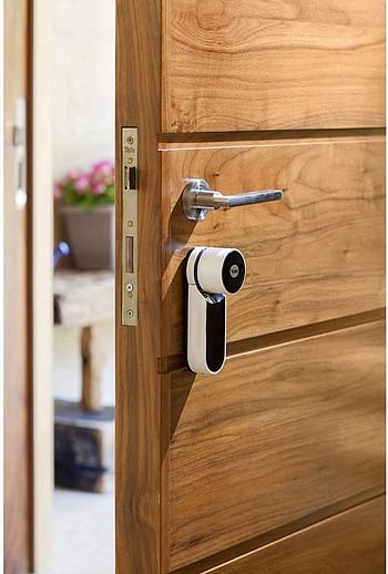 Yale 2724678526119 ENTR Smart Door Lock Bluetooth Remote Control White W 30.6 x H 22.0 x L 6.6 cm