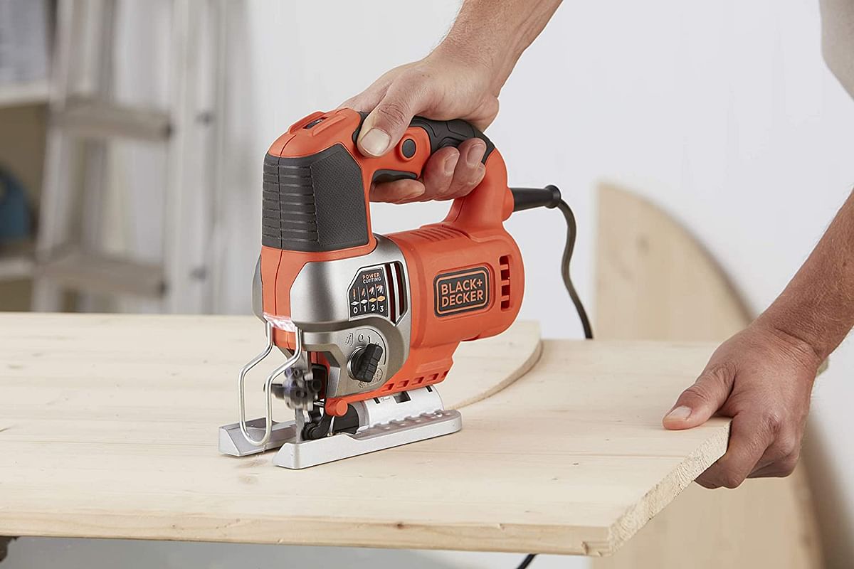 Black+Decker 650W 50Hz Pendulum Jig Saw with Saw Blade for Wood, Plastic & Sheet Metal, Orange/Black - BES610-GB