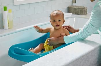 حوض استحمام لحديثي الولادة شور كومفورت مع حامل من ذا فيرست ييرز، حوض بلون ازرق وحامل بلون ابيض، قطعة 1، حجم واحد