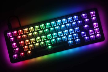 لوحة مفاتيح ميكانيكية دروب ألت 65% 67 لوحة مفاتيح ألعاب، مفاتيح تبديل حار، ماكرو قابل للبرمجة، إضاءة خلفية RGB، يو اس بي سي، لوحة مزدوجة اللون، إطار من الألومنيوم للعظام، رمادي، رمادي