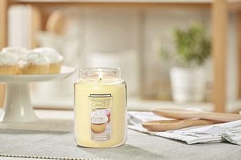 Yankee Candle Vanilla Cupcake Scented, Classic 22Oz Large Jar Single Wick Candle, Over 110 Hours Of Burn Time