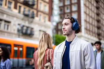 Sony WH-CH710N Noise Cancelling Wireless Headphones : Bluetooth Over The Ear Headset with Mic for Phone-Call, 35 Hours Battery Life, Quick Charge and Google Assitant - Blue