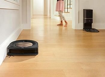 iRobot Roomba s9+ WiFi connected Robot Vacuum with Automatic Dirt Disposal - PerfectEdge® Technology with Corner Brush Advanced Navigation Personlize Schedule Voice Assistant Compatibility