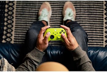 Xbox Series X|S Controller Electric Volt Yellow