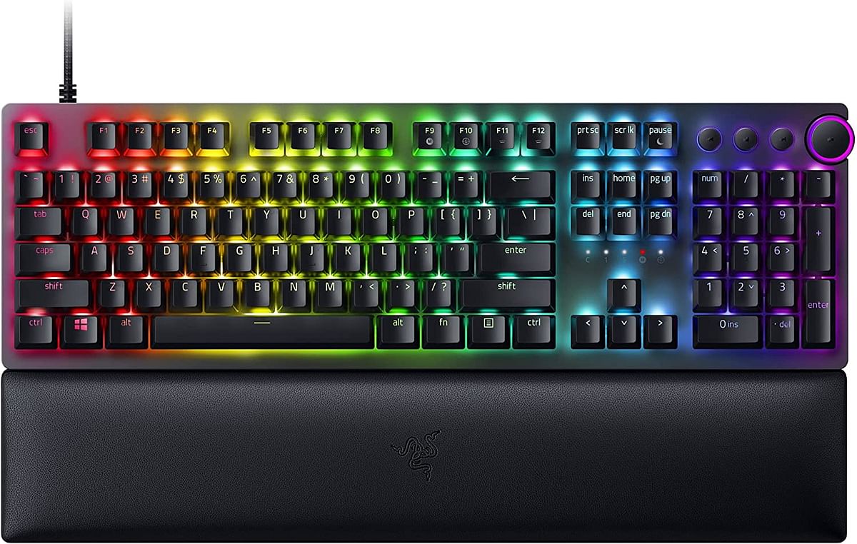 Razer Huntsman V2 Optical Gaming Keyboard with Near-zero Input Latency Razer Clicky Optical Switches Doubleshot PBT Keycaps Sound Dampening Foam - Clicky Optical Switch (Purple) - US - Black