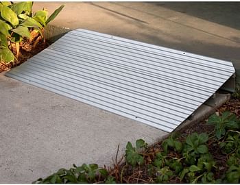 Silver Spring Thr4 4.25" H Aluminum Mobility Threshold RAMp For Wheelchairs, Scooters, And Power Chairs