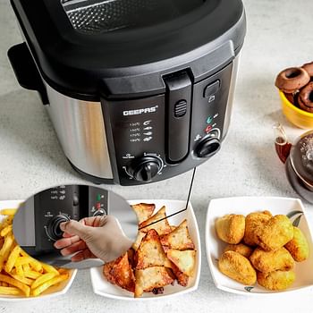 Geepas GDF36014 Deep Fryer, Adjustable Temperature 130-190C with 30 Minute Timer & Indicator Light  Non-Stick Inner Pot