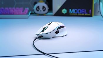 Glorious Gaming Mouse - Model I 69 g Superlight Honeycomb Mouse, Matte White Mouse - 9 Customizable Buttons