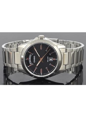 Men's Stainless Steel Analog Wrist Watch MTP-1370D-1A2VDF - 45 mm - Silver