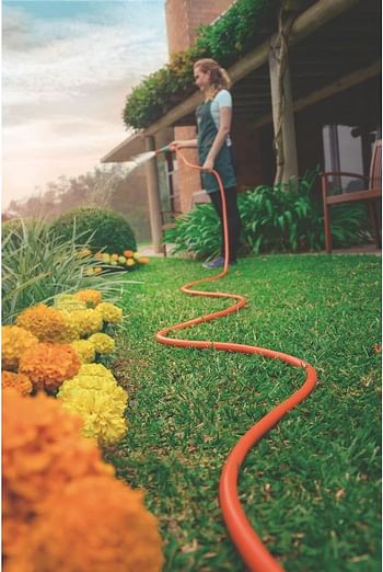 Tramontina Super Flex 1/2" garden hose, 25 meters, quick connectors, sprayer and hose wall rack