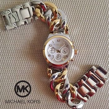 Michael Kors Women's Silver Dial Stainless Steel Band Watch - MK3199