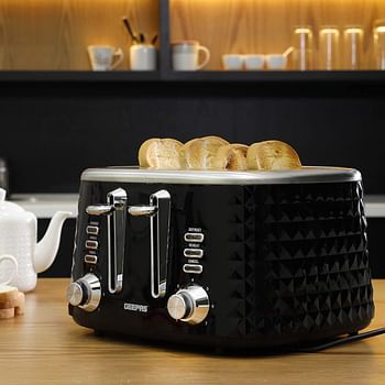 Geepas-Geepas 4 Slice Bread Toaster - Adjustable 7 Browning Control with Removable Crumb Collection Tray, Self-Centering| Perfect Sandwiches, Toast & More