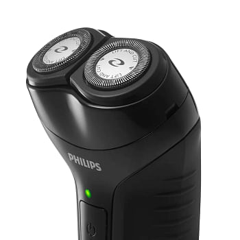 Philips HQ912 electric shaver