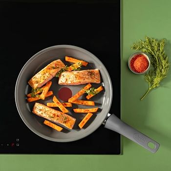 Tefal Renewal Frying Pan 32 cm Non-Stick Ceramic Coating Eco-Designed Recycled Fry Pan Healthy Cooking Thermo-Signal - Safe Cookware- Made in France -All Stovetops Including Induction- C4260853