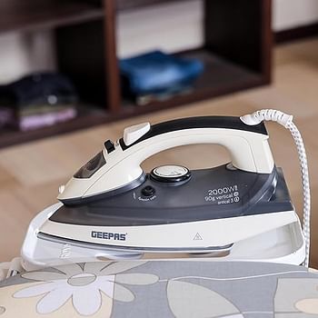 Geepas GSI7788 Ceramic Steam Iron 2000W- Temperature Control for Wet/Dry Crease Free Ironing | Steam Function & Self Cleaning Function