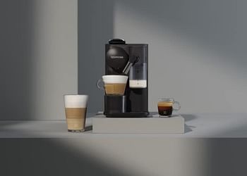 نيسبريسو ماكينة تحضير القهوة بدون كبسولات  F121 لاتيسيما ون بلون اسود