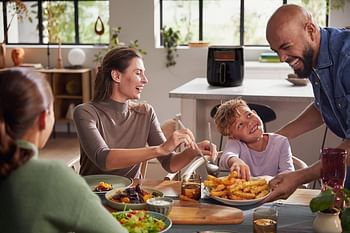 Philips Airfryer 3000 Series XL - Digital Window, 5.6L, RapidAir Technology, See-Through Cooking Window - HD9257/80