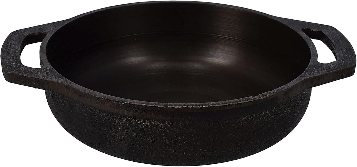 Royalford 11 Inch Cast Iron Flat Base Kadai, RF10401 Heavy Duty Construction Grilling Wok & Shallow For Sautees Stir Frys With Wide Handles Black