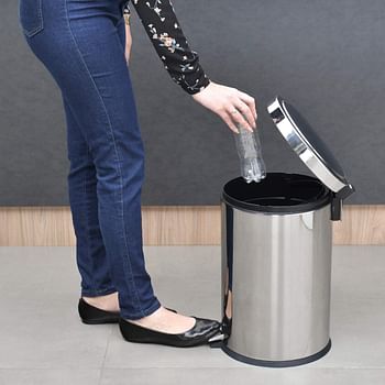 Tramontina 20 Liter Stainless Steel Pedal Trash Bin with a Polished Finish and Removable Internal Bucket