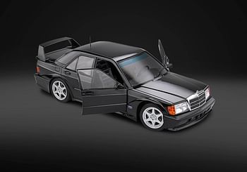 Solido Mercedes Benz Evo 2 Modellauto, Modellfahrzeug Maßstab 1:18 schwarz