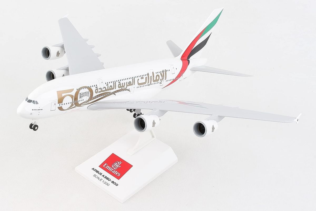 Daron SkyMarks Emirates A380 1/200 w/Gear 50th Anniversary (SKR1034)