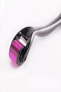 Microneedles Derma Facial Skin Roller Black/Pink