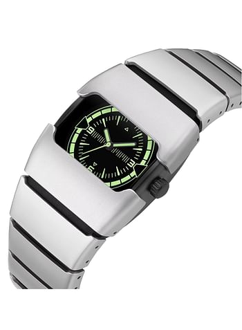 Rectangular Luminescent Wristwatch with Metallic Silver Band – Timeless Elegance