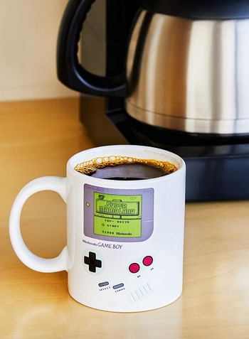 Game Boy Heat Changing Coffee Mug - For Gamers and Coffee Enthusiasts Multicolour